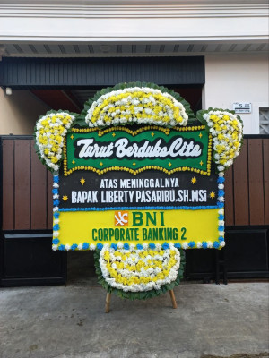 Papan Bunga Duka di Suriamukti